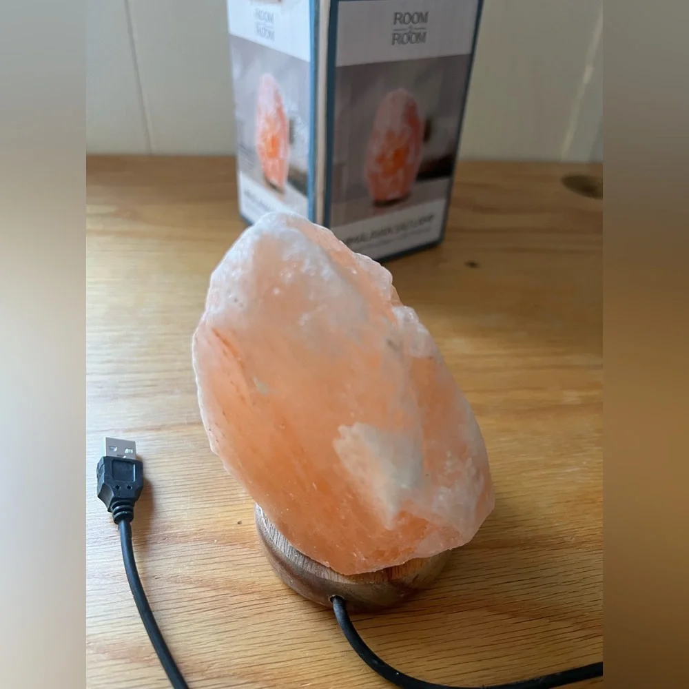NIB New Room 2 Room Natural Himalayan Salt Lamp Natural Wood Base - USB Powered